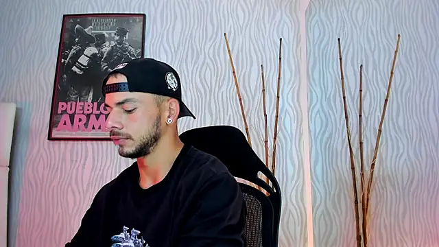 Snapshot of dylan_jacobx chatting on 01-13-26, 03:01 dylan jacobx online show from 01-13-26, 03:01