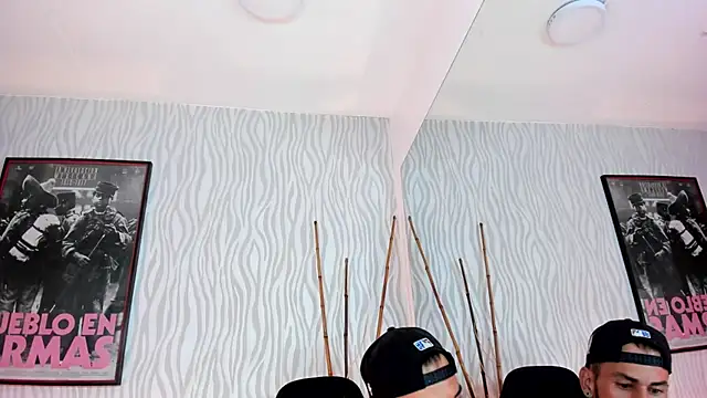 Snapshot of dylan_jacobx chatting on 01-16-26, 04:00 dylan jacobx online show from 01-16-26, 04:00