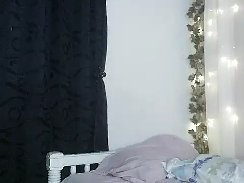 lishainparis18 online show from 11-20-25, 03:01