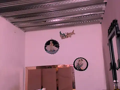 Bruno Hallss online show from 11-19-25, 01:27