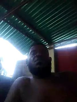 Snapshot of cometa267 chatting on 10-26-25, 08:37 cometa267 online show from 10-26-25, 08:37