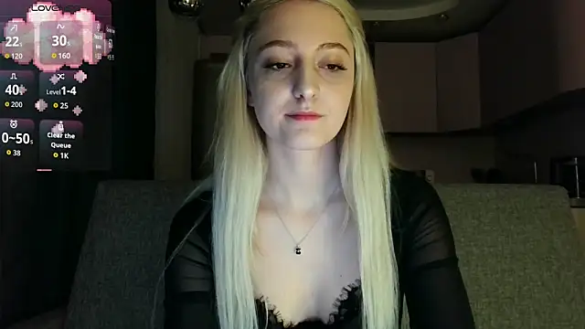 Snapshot of white_liillyy chatting on 10-19-25, 08:20 white liillyy online show from 10-19-25, 08:20