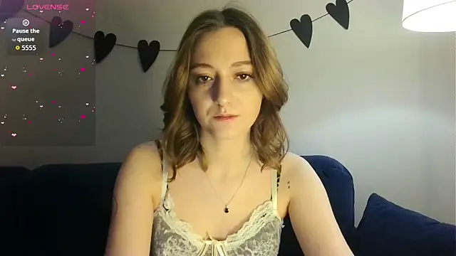 white liillyy online show from 02-16-26, 09:22