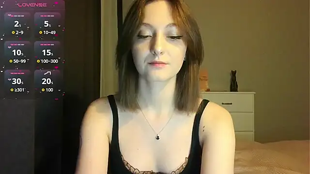 white liillyy online show from 02-22-26, 05:22