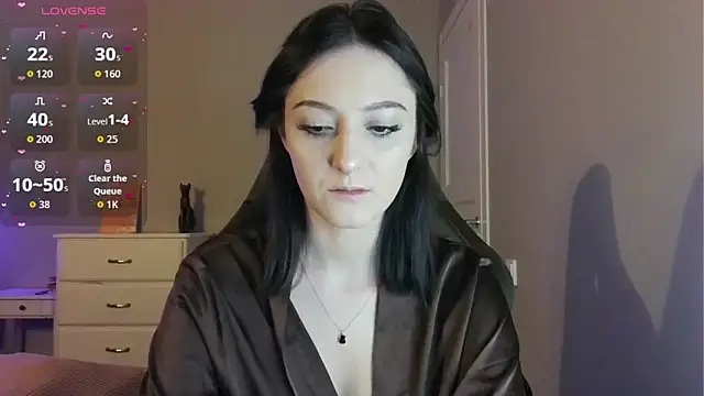 white liillyy online show from 04-28-26, 09:09