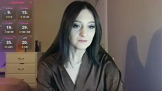 white liillyy online show from 04-29-26, 09:21