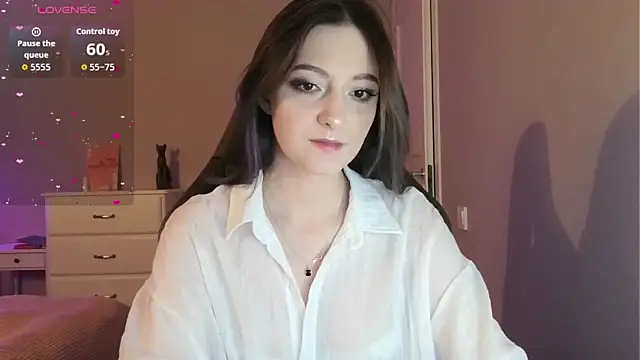 white liillyy online show from 05-05-26, 09:23