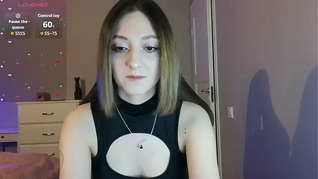 white liillyy online show from 06-19-26, 08:56