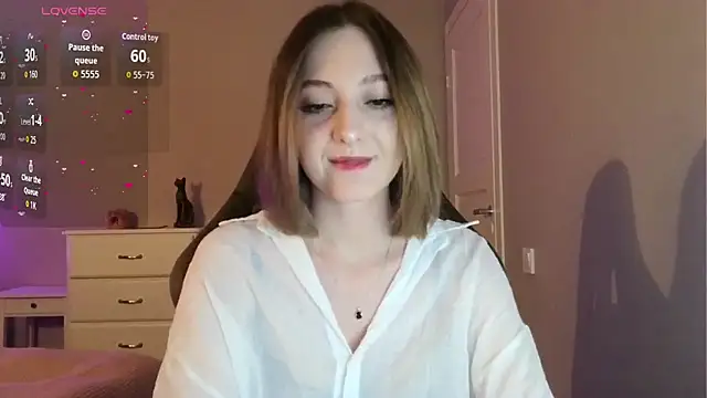 white liillyy online show from 06-23-26, 08:40