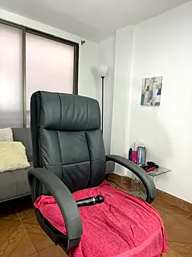 Mia HarperX  online show from 11-20-25, 09:47