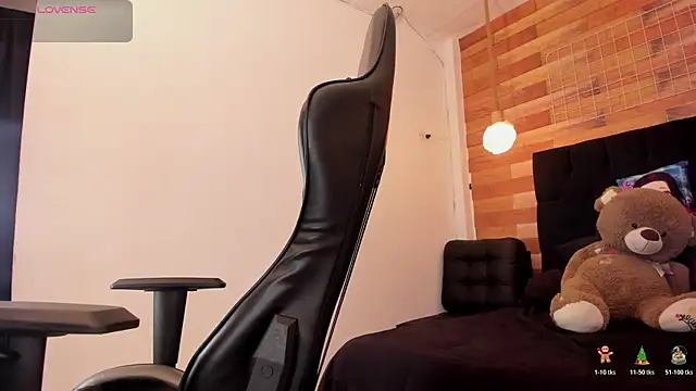 Emily brown04 online show from 11-11-25, 12:05