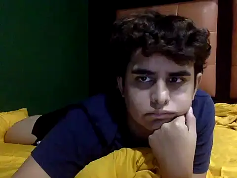 Snapshot of Thiagoforyou chatting on 10-05-25, 05:17 Thiagoforyou online show from 10-05-25, 05:17