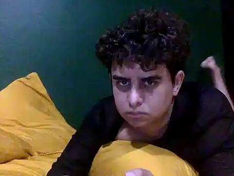 Snapshot of Thiagoforyou chatting on 10-15-25, 05:29 Thiagoforyou online show from 10-15-25, 05:29