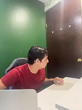 Thiagoforyou online show from 11-17-25, 04:13