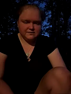 Snapshot of KadiSparkle chatting on 09-28-25, 12:16 KadiSparkle online show from 09-28-25, 12:16