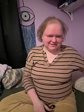 Snapshot of KadiSparkle chatting on 02-01-26, 02:21 KadiSparkle online show from 02-01-26, 02:21