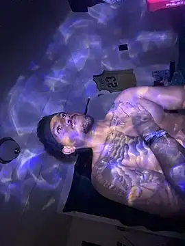 tyrek5051 online show from 12-03-25, 02:26