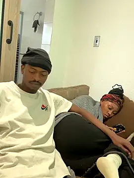 Snapshot of AllDayBbC chatting on 10-21-25, 03:24 AllDayBbC online show from 10-21-25, 03:24