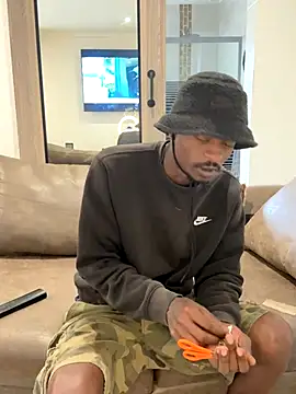 Snapshot of AllDayBbC chatting on 10-31-25, 08:26 AllDayBbC online show from 10-31-25, 08:26