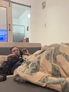 Snapshot of AllDayBbC chatting on 11-17-25, 09:59 AllDayBbC online show from 11-17-25, 09:59