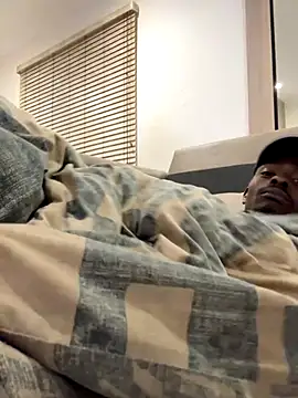 Snapshot of AllDayBbC chatting on 11-22-25, 09:14 AllDayBbC online show from 11-22-25, 09:14