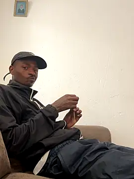 Snapshot of AllDayBbC chatting on 12-18-25, 09:26 AllDayBbC online show from 12-18-25, 09:26