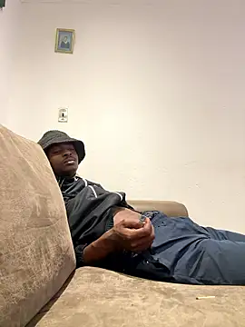 Snapshot of AllDayBbC chatting on 01-13-26, 10:04 AllDayBbC online show from 01-13-26, 10:04