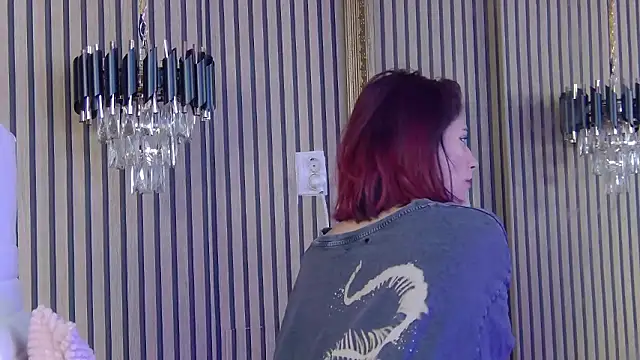 LunaHart online show from 10-05-25, 04:27