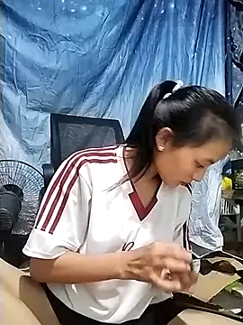 Snapshot of tdtd98 chatting on 10-13-25, 03:34 tdtd98 online show from 10-13-25, 03:34