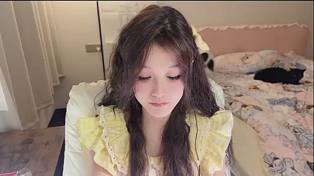 Snapshot of FuFu-puff chatting on 01-11-26, 12:10 FuFu-puff online show from 01-11-26, 12:10