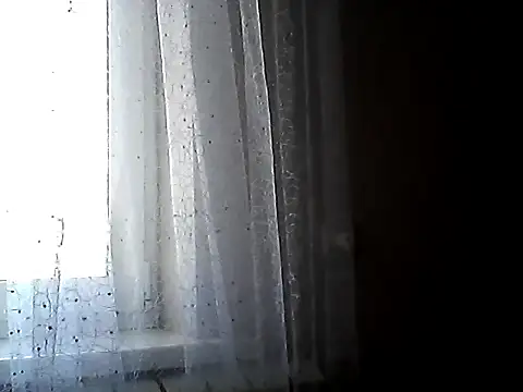 Snapshot of Littlecatme chatting on 05-12-26, 06:32 Littlecatme online show from 05-12-26, 06:32