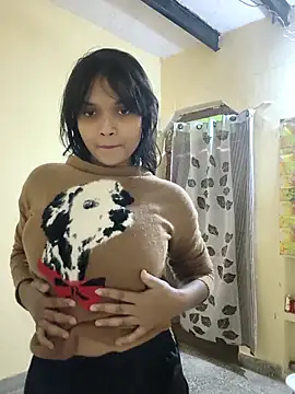 Snapshot of RAYI_Queen_2 chatting on 11-28-25, 10:29 RAYI Queen 2 online show from 11-28-25, 10:29