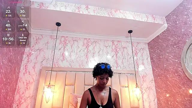 WILD FIREE  online show from 09-26-25, 07:29