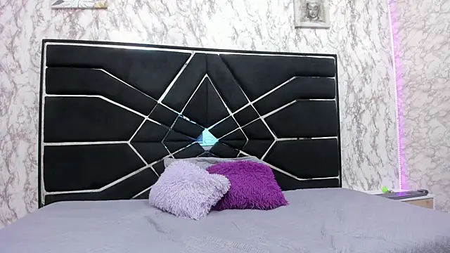 WILD FIREE  online show from 11-15-25, 08:38