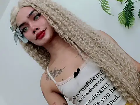 Snapshot of hugecockbabe chatting on 03-08-26, 07:28 hugecockbabe online show from 03-08-26, 07:28