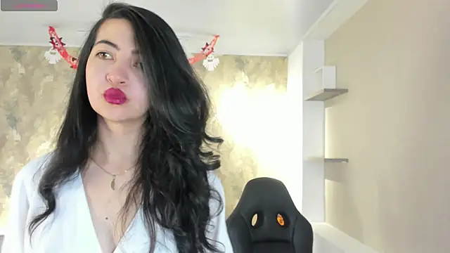 Snapshot of Saya_Amaretto1 chatting on 10-16-25, 07:15 Saya Amaretto1 online show from 10-16-25, 07:15