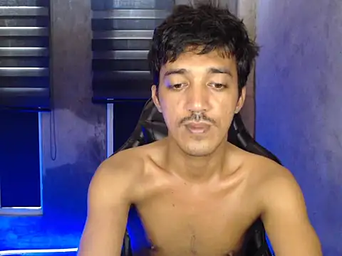 RowyCam online show from 11-10-25, 04:22