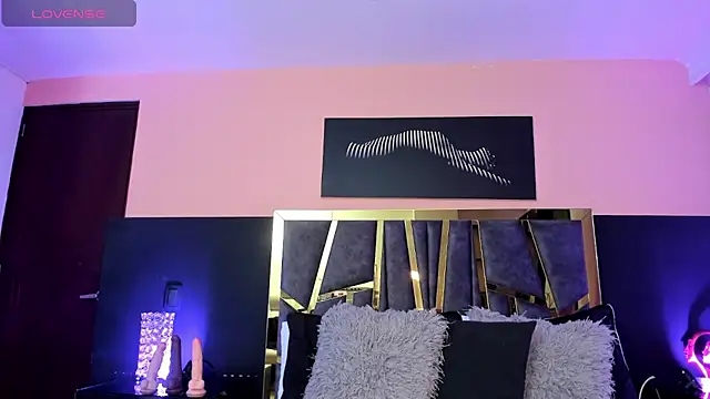 ScarletTorres online show from 10-13-25, 06:41