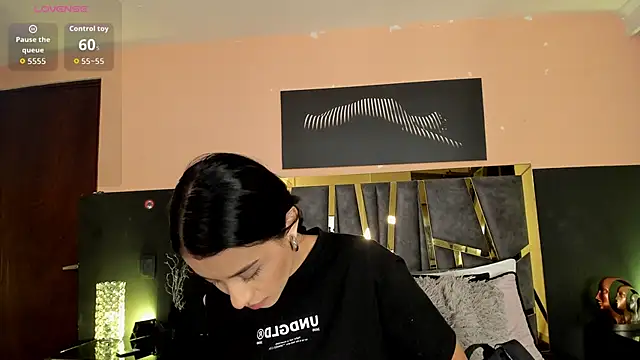 Snapshot of ScarletTorres chatting on 02-24-26, 06:39 ScarletTorres online show from 02-24-26, 06:39