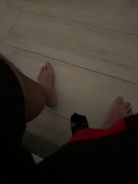 Snapshot of Simon-xx chatting on 01-17-26, 07:17 Simon-xx online show from 01-17-26, 07:17