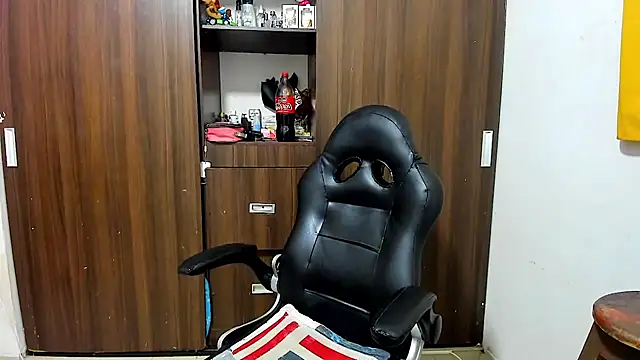 miss bigcockts online show from 12-21-25, 10:00