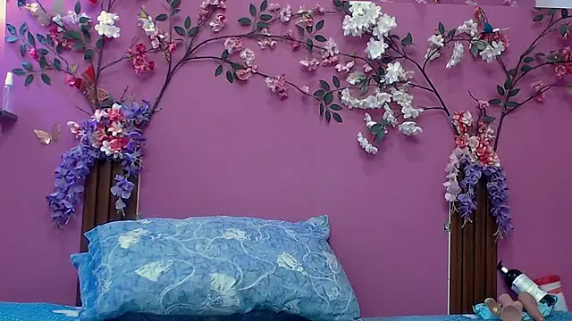 skinnybarbie022 online show from 11-21-25, 01:04