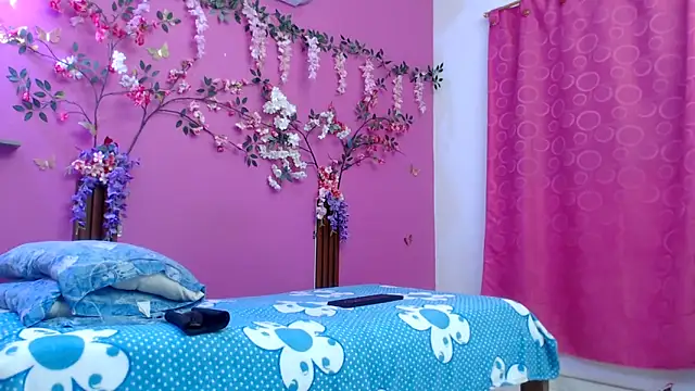 skinnybarbie022 online show from 05-14-26, 12:34