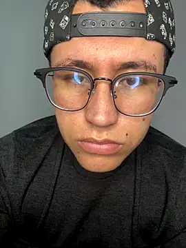 Kurtxxx22 online show from 11-14-25, 06:39