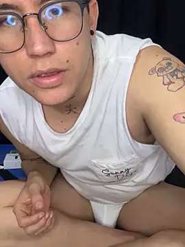 Kurtxxx22 online show from 11-24-25, 02:11