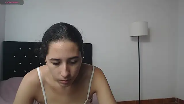 lilacream online show from 09-28-25, 03:50