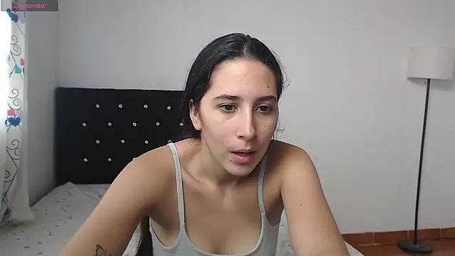 lilacream online show from 10-31-25, 03:02