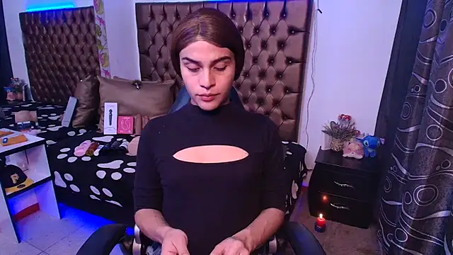 lailahdark online show from 05-06-26, 08:25