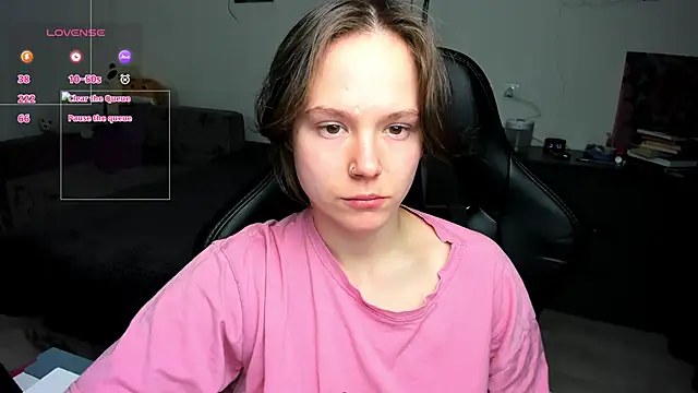 cute little ass online show from 04-26-26, 05:10