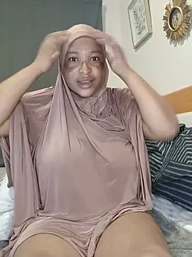 Sweetbxxx24 online show from 05-18-26, 05:30